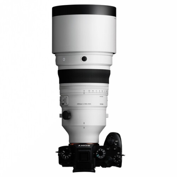 Sigma 200mm f/2 DG OS Sports Lens